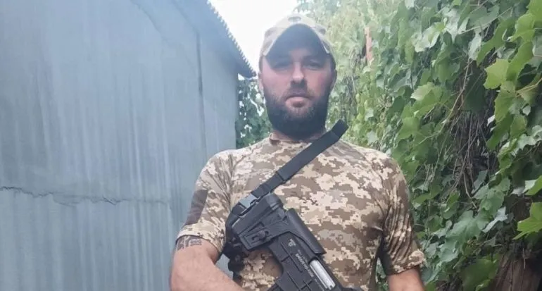 На передовій загинув воїн із Глухівщини Олексій Тюнін