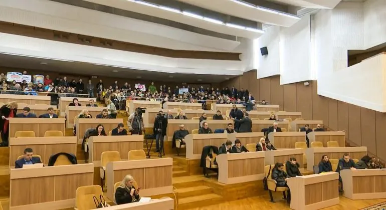 У Сумах розслідують недостовірне декларування статків депутатом міськради