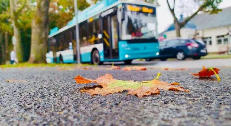У Сумах змінено маршрути комунального транспорту через знеструмлення