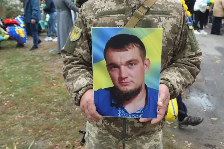 В Охтирці попрощались із десантником Яном Кривецьким