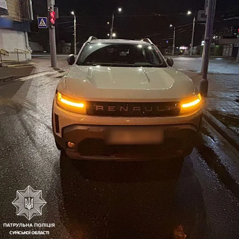 У центрі Сум збили 18-річного хлопця, який перебігав перехід на червоний