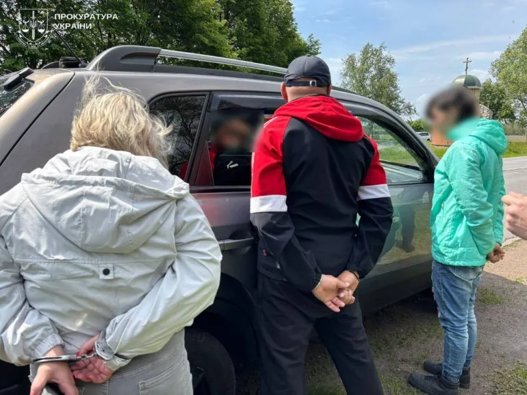 На Сумщині судитимуть спільниць, які сприяли укладенню шлюбів між військовозобов’язаними та жінками з інвалідністю
