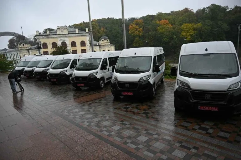 Суми отримали супергероя на колесах – мобільний ЦНАП їде до вас