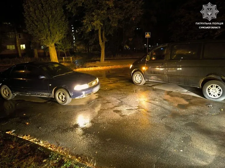 У Сумах вщент п'яний водій Ауді врізався у Mercedes-Benz