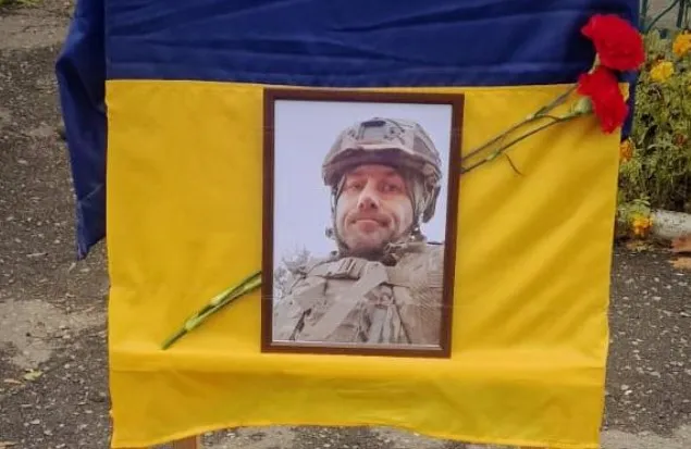 У Глухові попрощалися із захисником Денисом Кривошеєвим