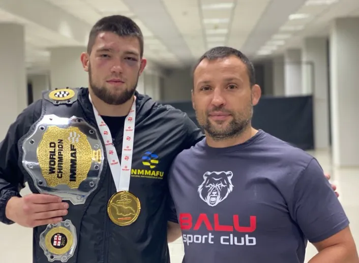 Сум’янин здобув «золото» на чемпіонаті світу з ММА