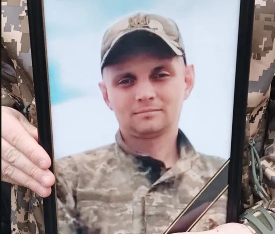 У Сумах попрощалися із захисником Олегом Колесніком