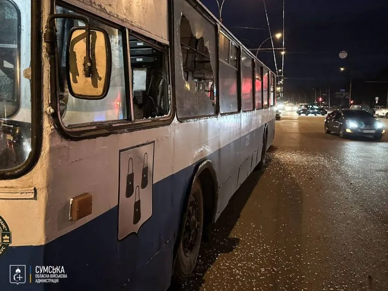 Який стан постраждалих внаслідок атак безпілотників в Сумах