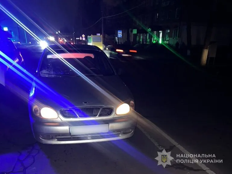 У Конотопі 75-річна жінка потрапила під колеса авто