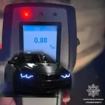 Закони? Не чула: у Сумах пʼяна мажорка без страховки каталася вночі на BMW