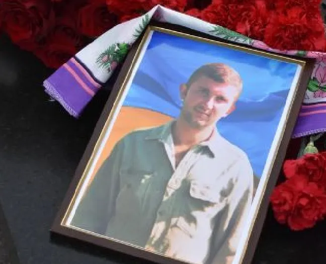 У Путивлі попрощалися із захисником Миколою Івановим
