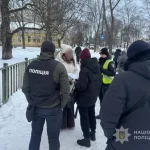 Вимагали неправомірну вигоду за захист дисертацій: поліція Сум викрила корупційну схему в закладі вищої освіти