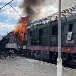 Війська РФ вдарили дронами по пасажирському поїзду на Харківщині, є поранені – Кулеба