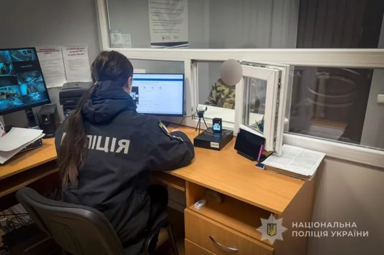 На Охтирщині судитимуть чоловіка за незаконне поводження зі зброєю