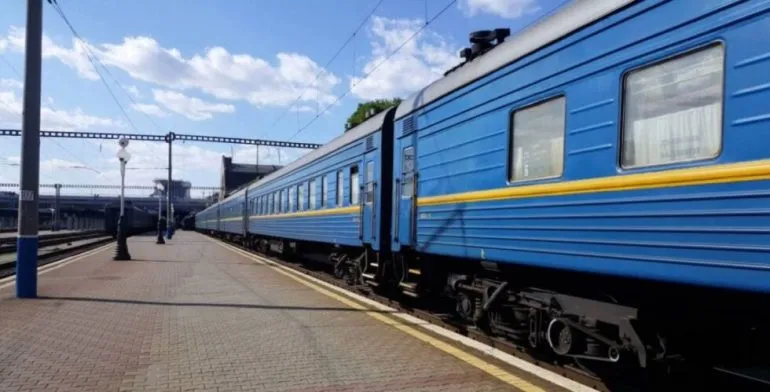 Зміни у розкладі поїздів на Сумщині: обмеження руху до Шостки
