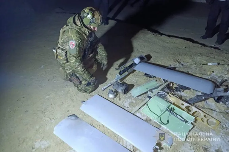 На Сумщині ворожий баражуючий дрон упав у місті та не вибухнув