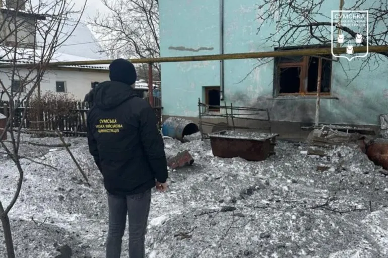 Ворожий дрон атакував будинок у Сумській громаді