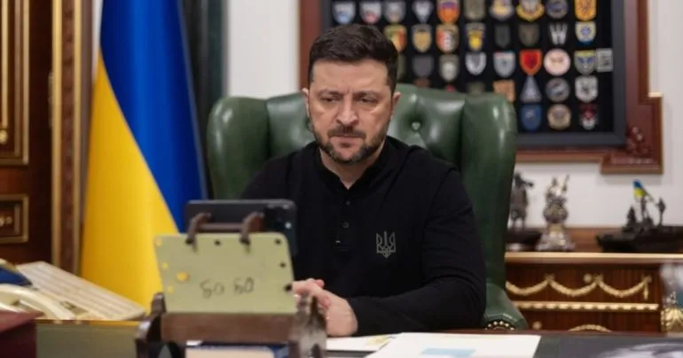 Зеленський повідомив про санкції проти виробників компонентів для ракет і дронів РФ