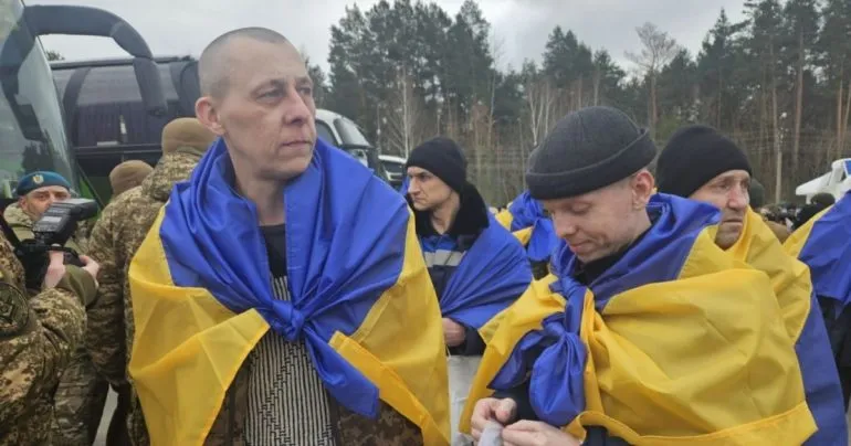 Україна повернула з російського полону 200 українців – Зеленський