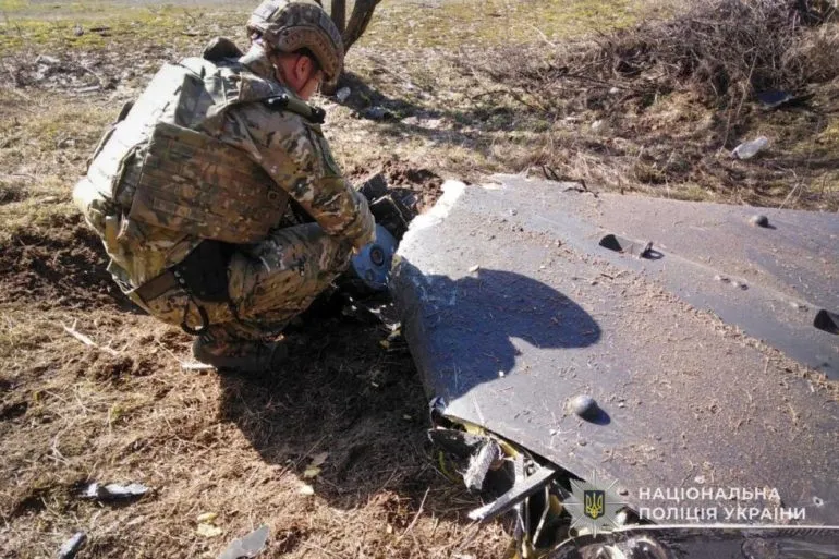 Вибухотехніки поліції Сумщини знешкодили бойову частину збитого безпілотника росіян