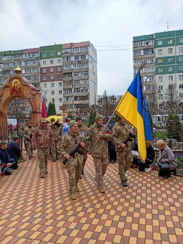 Сум’яни попрощалися із захисником Григорієм Буриком