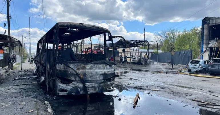 Ганжа повідомив про збільшення кількості постраждалих через удар Росії по Дніпровському району