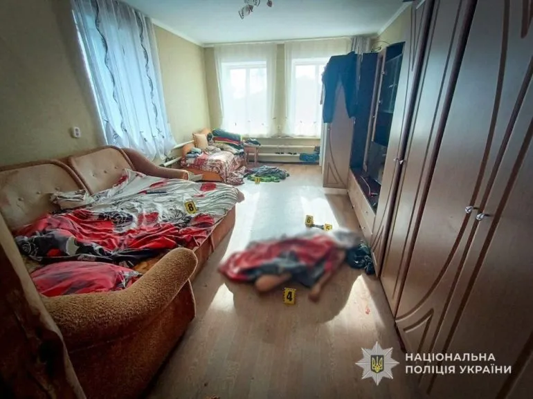 На Сумщині чоловік забив кулаками до смерті свою співмешканку