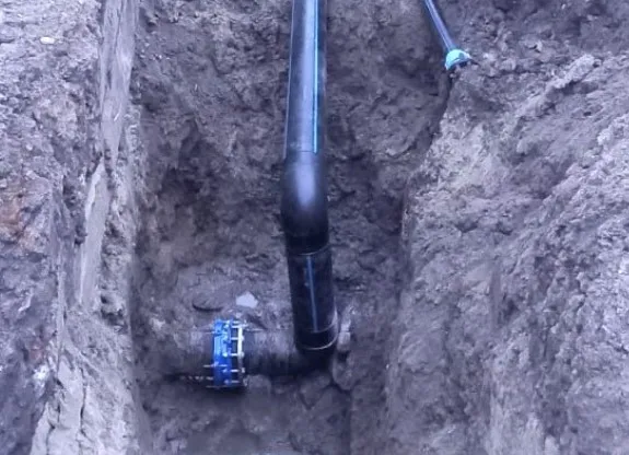 Сумські комунальники оновили водомережі на складній ділянці