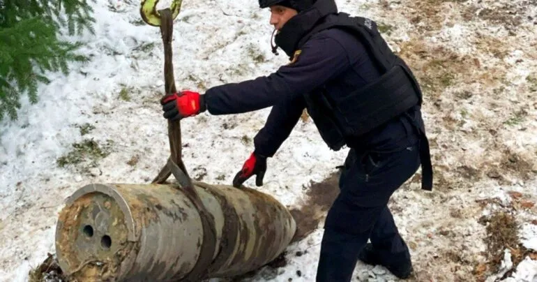 Повітряні сили повідомляють про влучання «Кинджала» та 9 російських дронів протягом ночі