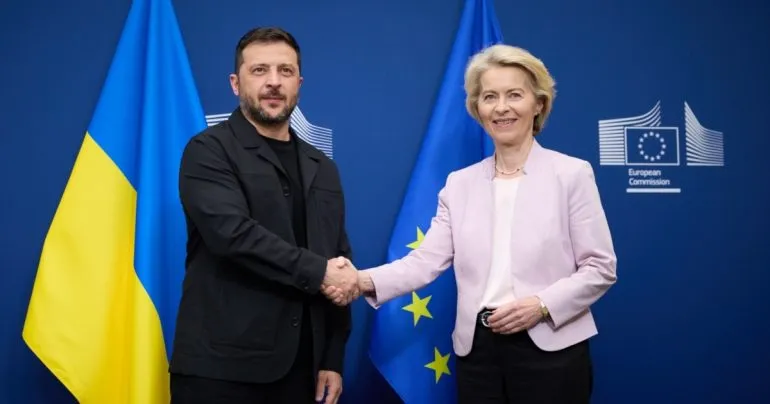 Зеленський обговорив з президенткою Єврокомісії графік щодо першого траншу