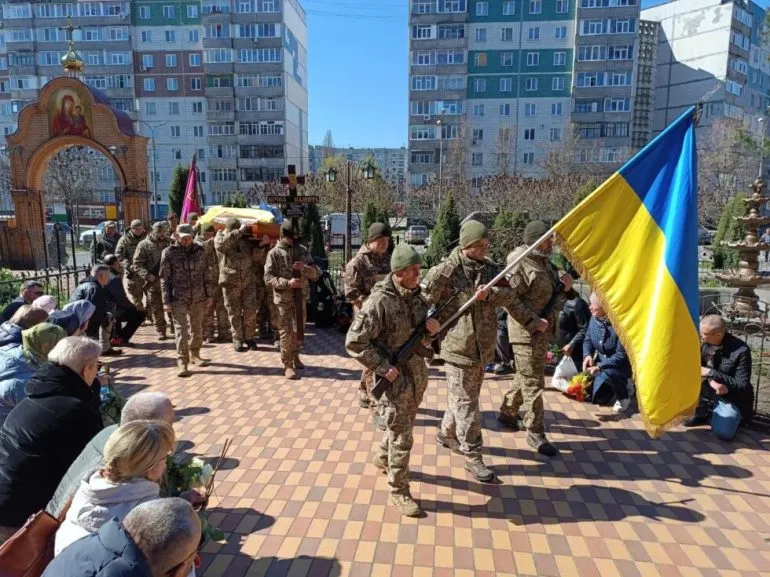 Сум’яни попрощалися із двома захисниками