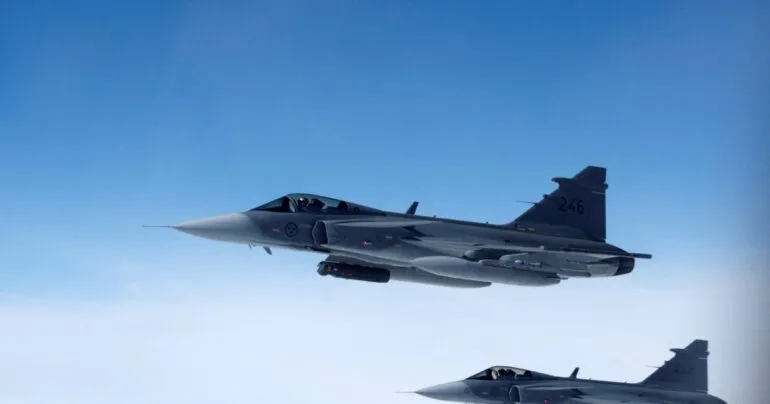 Україна виділить 2,5 млрд євро з кредиту ЄС на закупівлю перших 20 Gripen – ОП