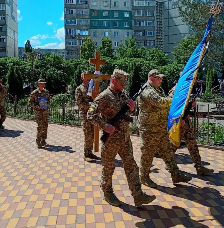 Сум’яни попрощалися із двома захисниками