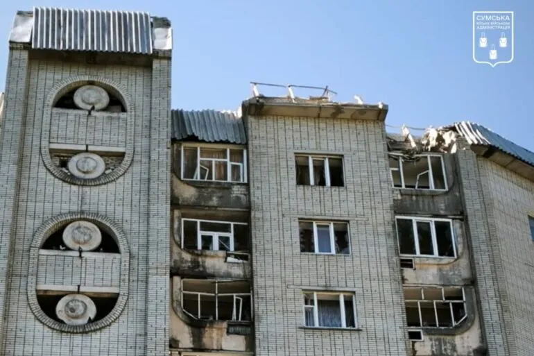 Суми обстріляли з артилерії: троє поранених