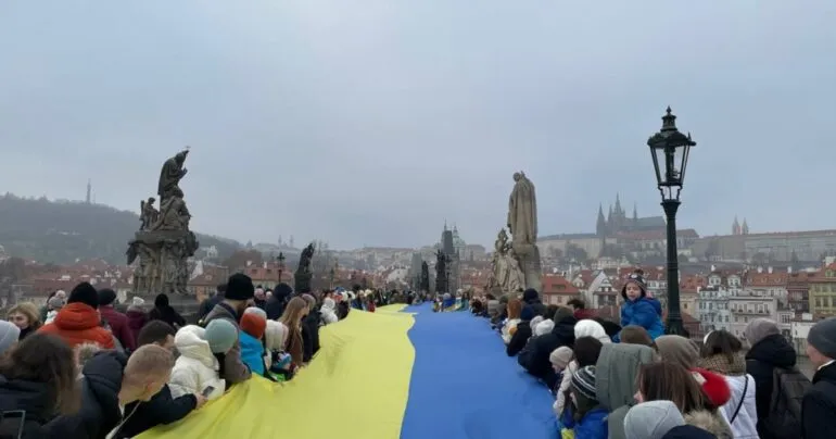 ЄС відмовився від ідеї «безпечних регіонів» України, але обговорює обмеження захисту для чоловіків – документ