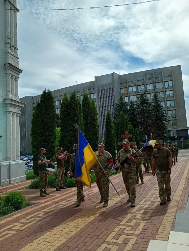 Сум’яни попрощалися із захисником Ігорем Гусєвим